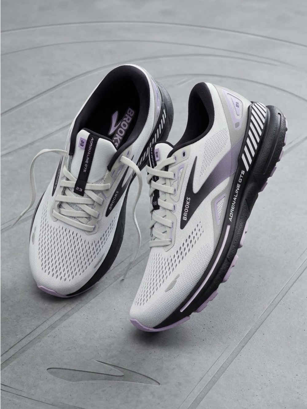 Brooks Women's Running Shoes - Light Gray with Lavender Accents